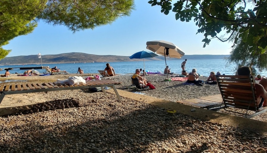 Plaža Kamp Paklenica Starigrad
