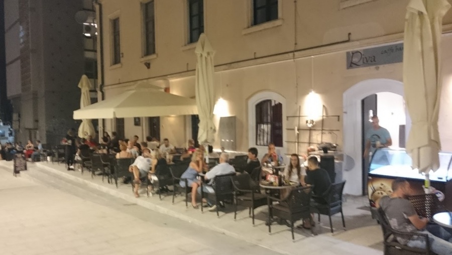 Caffe Bar Riva Pula cijene, slike, kontakt, forum komentari
