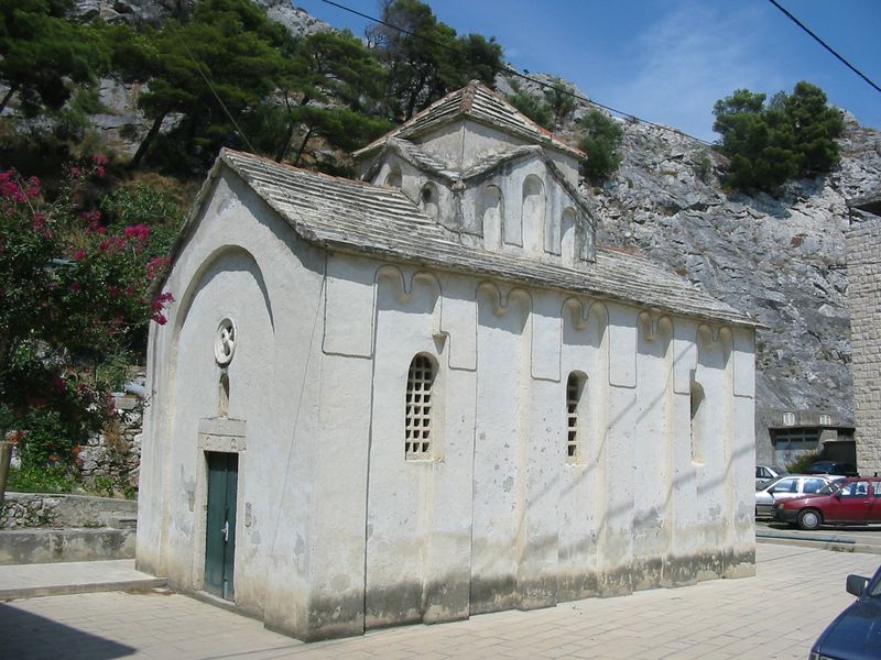 Stara župna crkva Svetog Petra Omiš