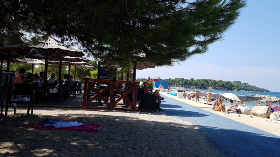 Beach Bar Baza Štinjan cijene, slike, kontakt, forum komentari