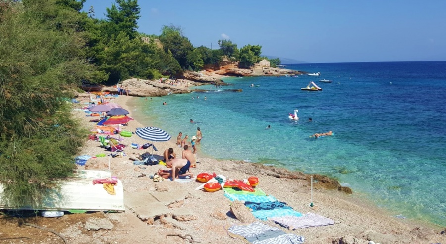 Plaža Skalinada Zavala Hvar