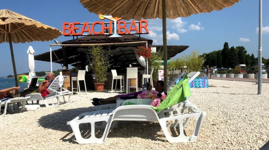 Beach Bar ChupaCabra Fažana cijene, slike, kontakt, forum komentari