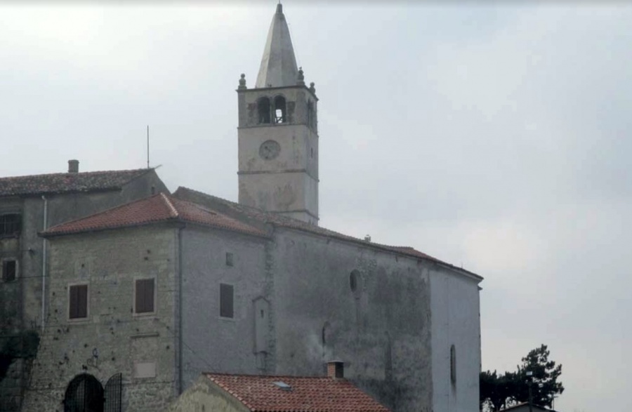 Crkva Blažene Djevice Marije Plomin