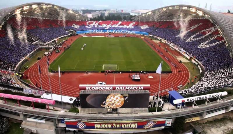 The Sweeper on X: 𝗦𝘁𝗮𝗱𝗶𝘂𝗺 𝗦𝗽𝗼𝘁𝗹𝗶𝗴𝗵𝘁 🇭🇷 Stadion Poljud,  Split, Croatia Hajduk Split's seafront home since 1979 is known for its  grand seashell design. Built to host the Mediterranean Games, the 34,198