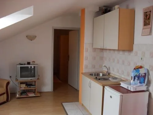 Apartman 6