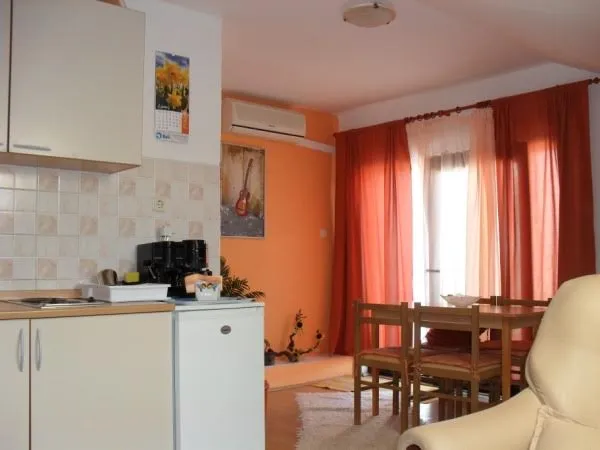 Apartman 6