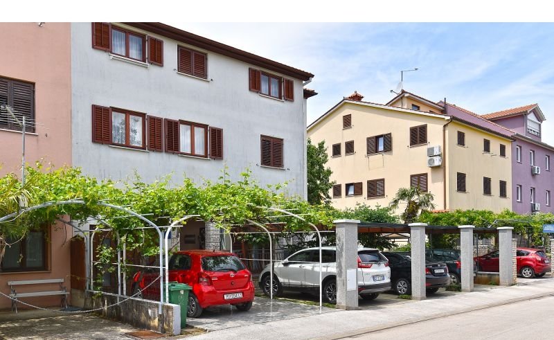 Apartman MiBi