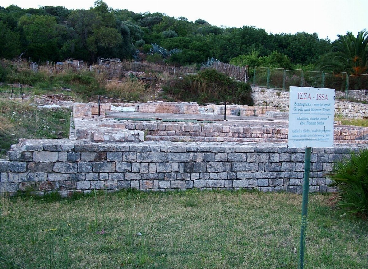 Arheološka zona Antička Issa, Vis