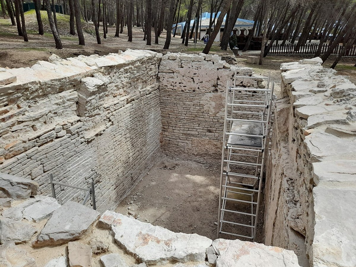 Arheološko nalazište villa rustica, Bol