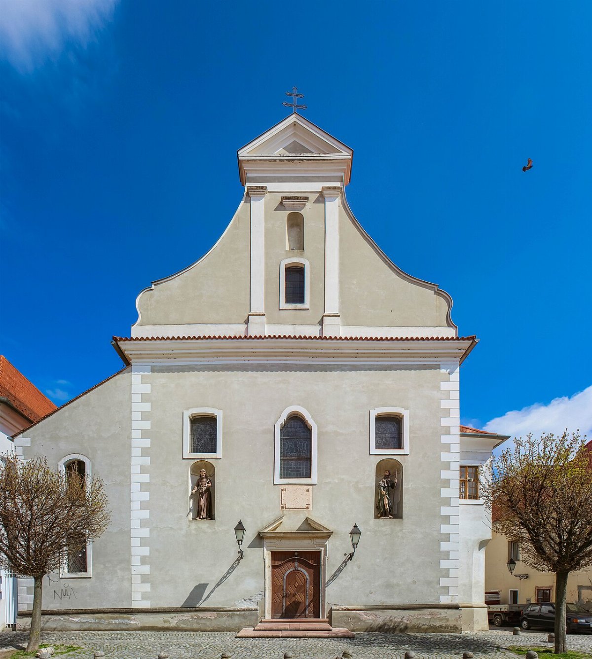 Crkva sv kriza sa samostanom osijek