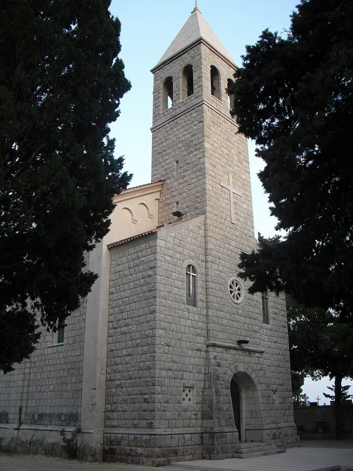 Crkva sv. Stjepana i lapidarij, Brela