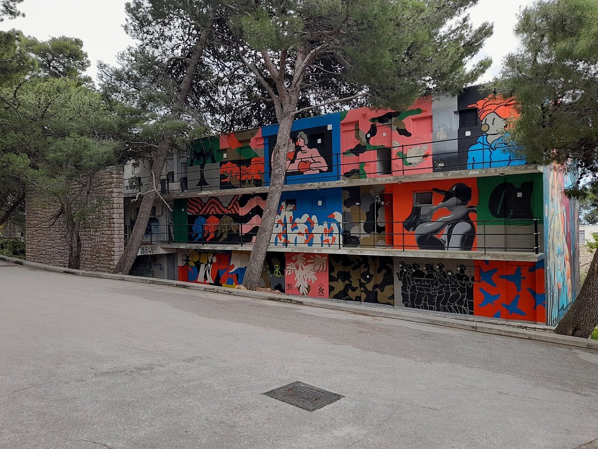 Hotel Bijela kuća, Bol