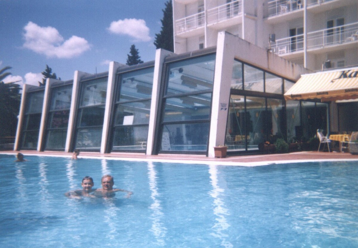Hotel „Palace“, Kaštel Stari