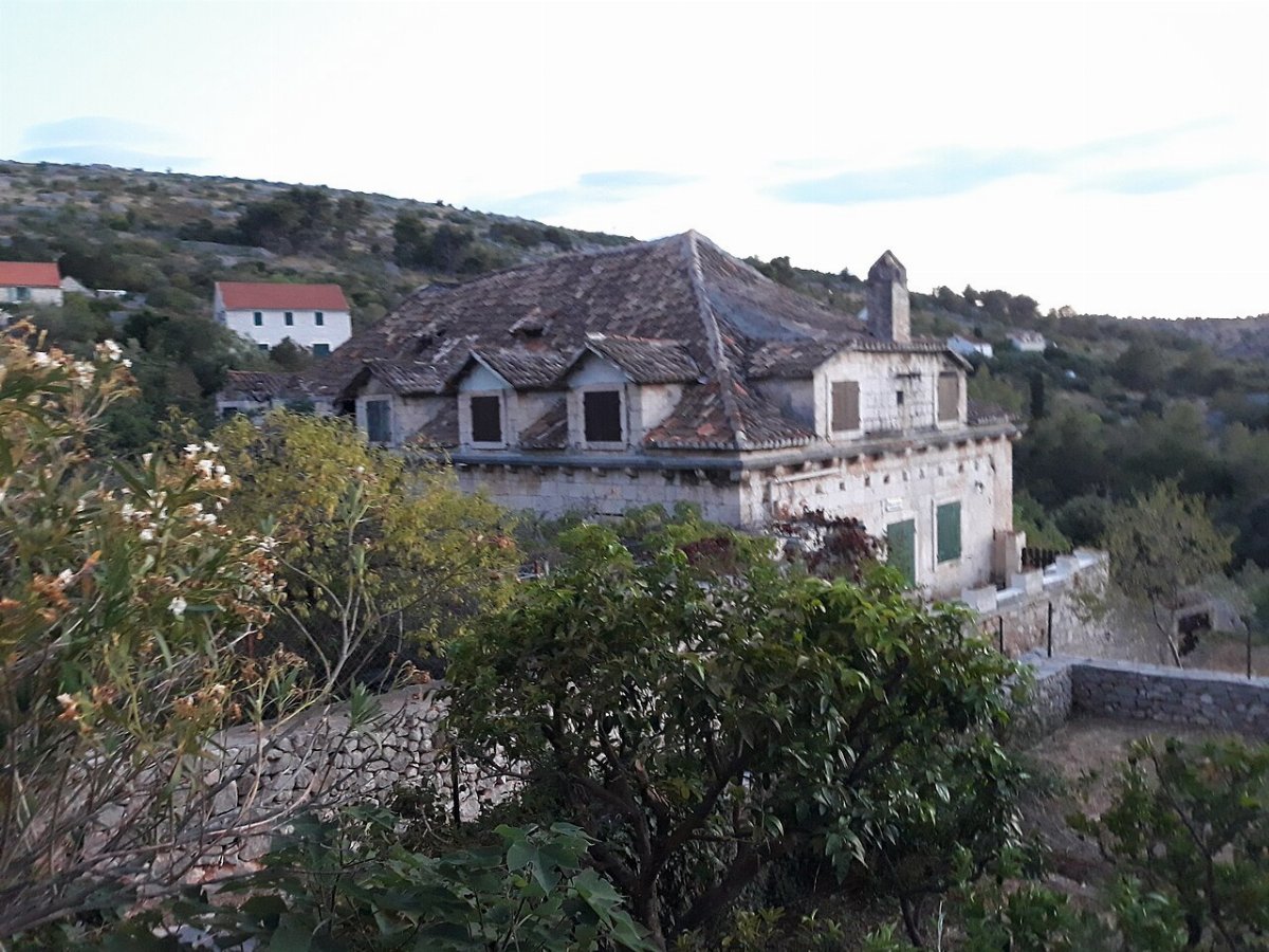 Kuća Cerinić-Gligo, Bobovišća