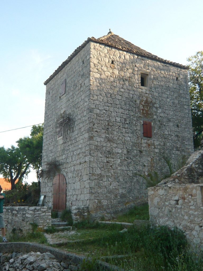 Kula Obradić-Bevilaqua (Machiedo), Gromin Dolac