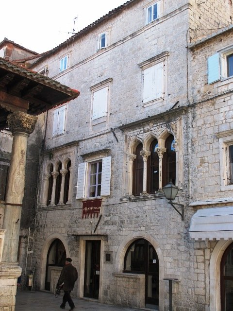 Mala palača Cipiko, Trogir