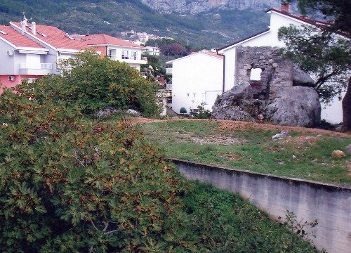 Ostaci kule na Zelenki, Makarska
