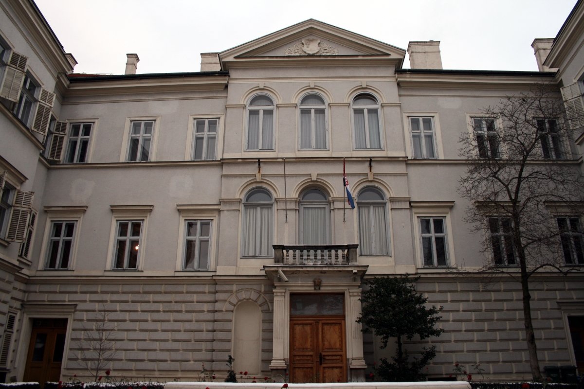 Palača bogoštovlja i nastave, Opatička 10, Zagreb
