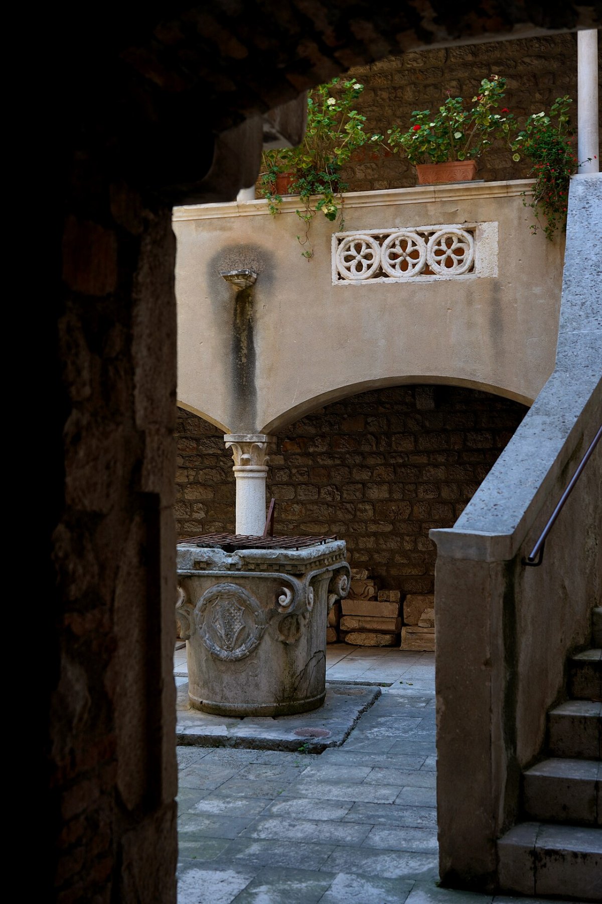 Palača Grisogono, Ilije Smiljanića 3, Zadar