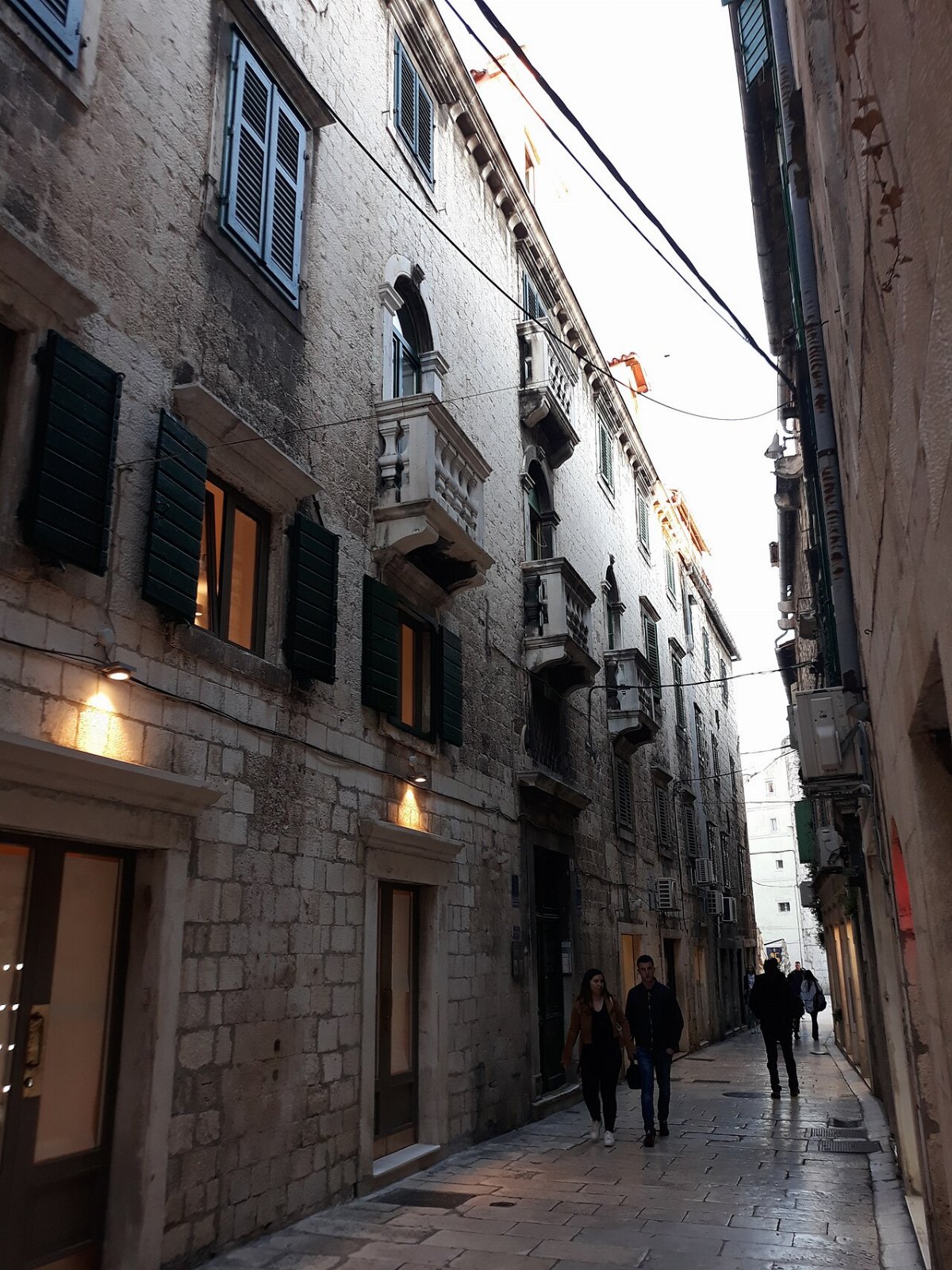 Palača Tartaglia, Šubićeva 2, Split