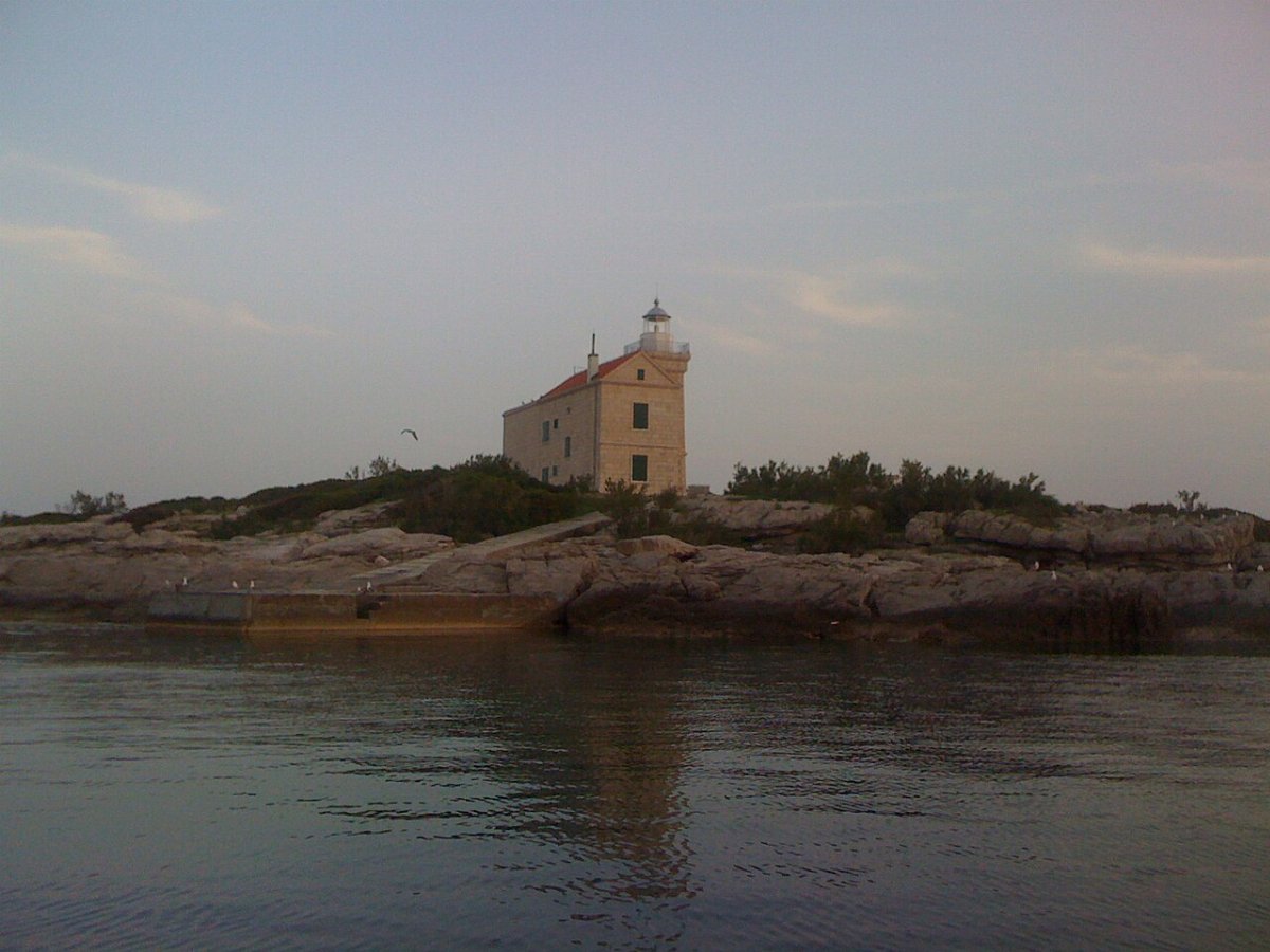 Svjetionik Sestrice, Korčula
