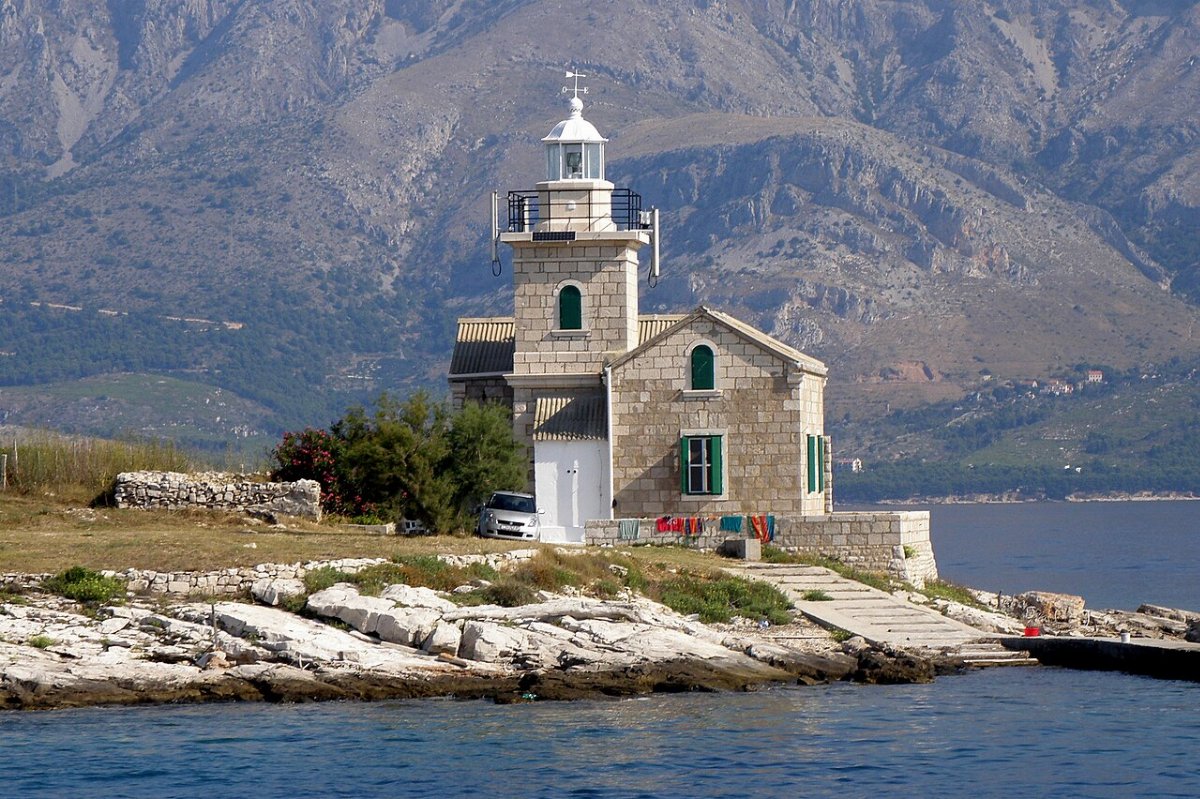 Svjetionik, Sućuraj