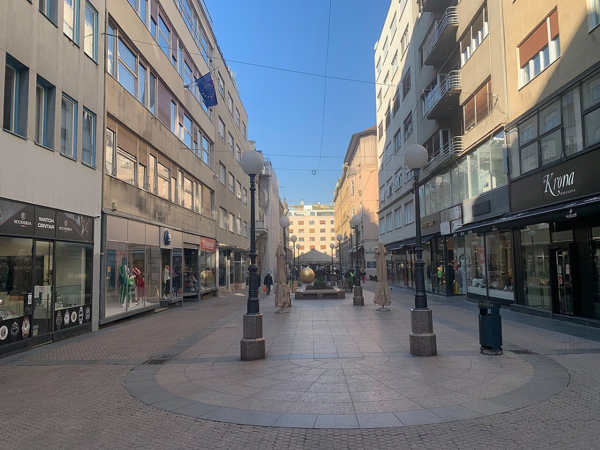 Zakladni blok, Zagreb