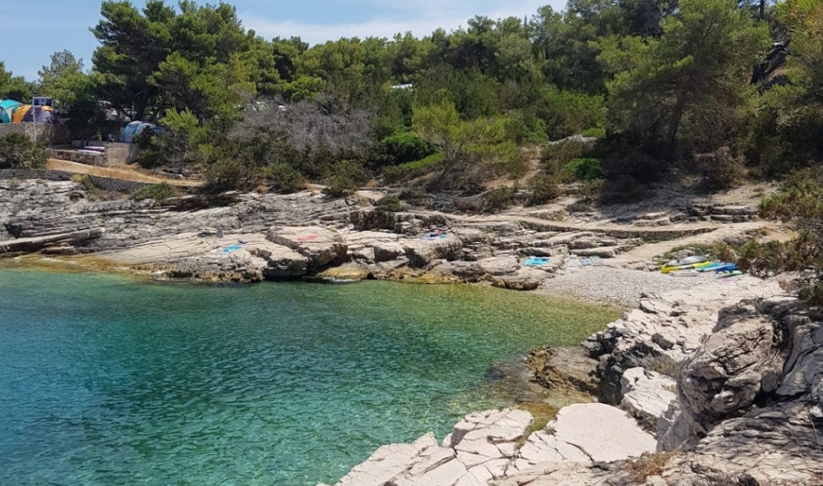 Vrboska, Hvar FKK nudistička plaža i kamp