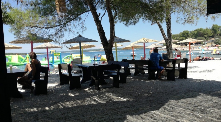 Beach Bar Pacino Pula cijene, slike, kontakt, forum komentari