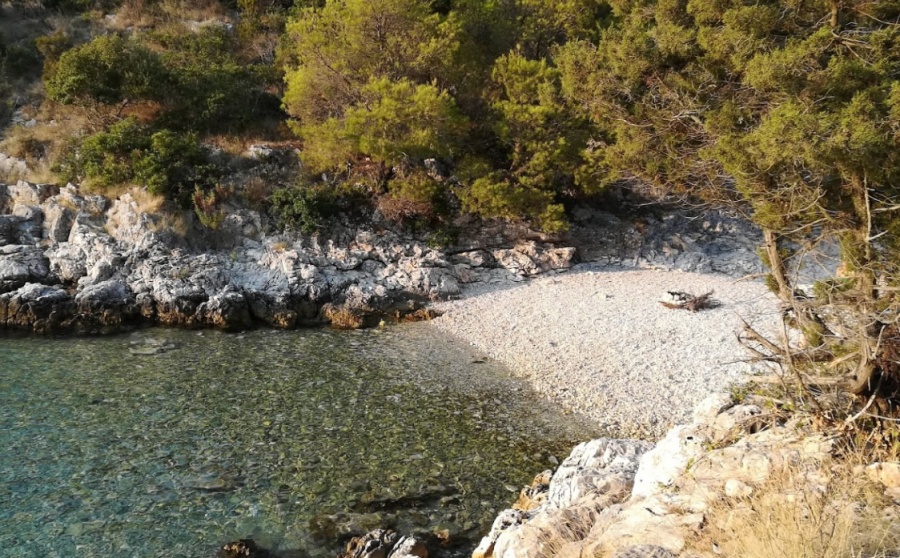 Plaža Špilja Brbišćica Golubinka Dugi otok