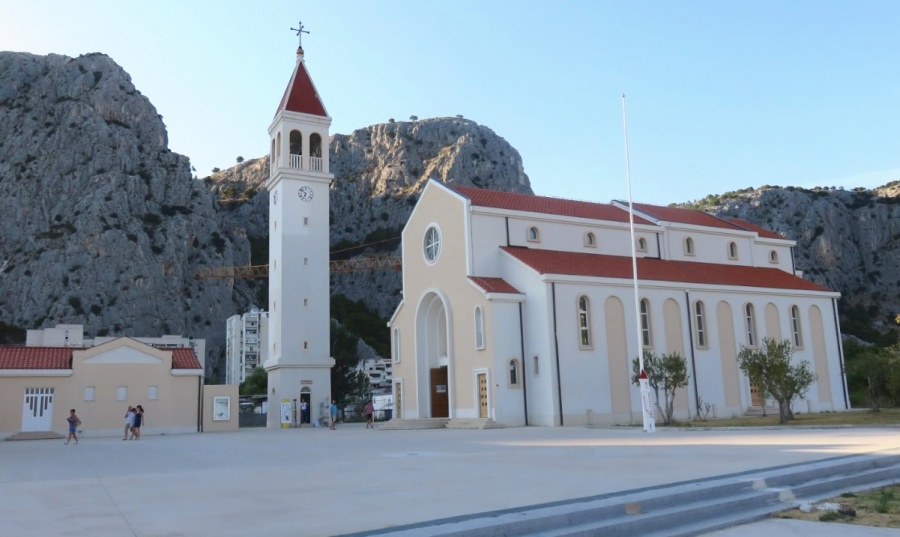 Crkva sv. Petra Priko Omiš