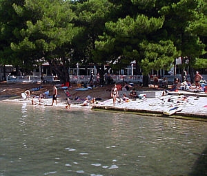 Plaža Banjol-Padova 1 Otok Rab