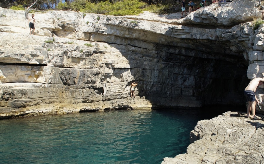 Plaža Grotte von Pula