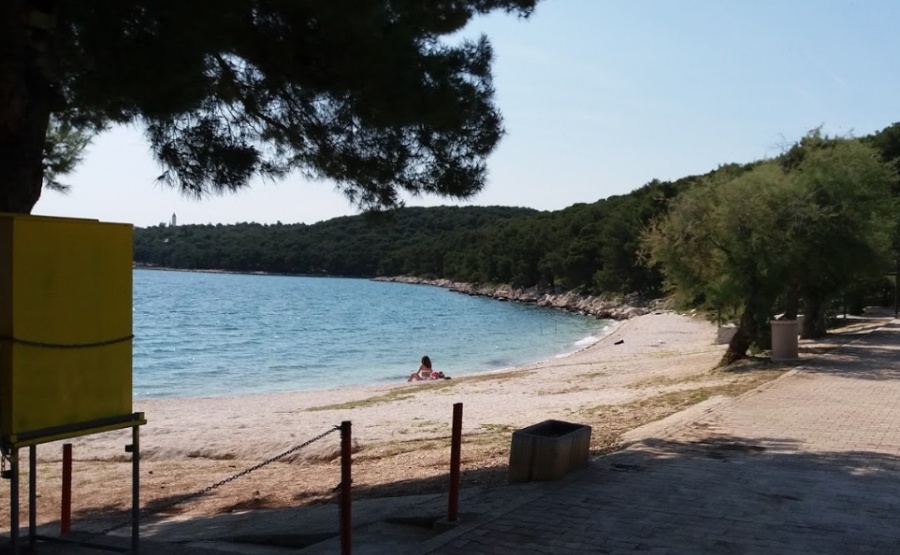 Plaža Medena Seget Donji