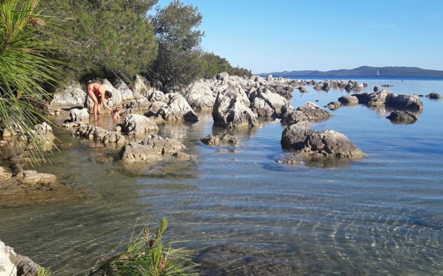 Plaža Južna Luka, Muline, Ugljan slike