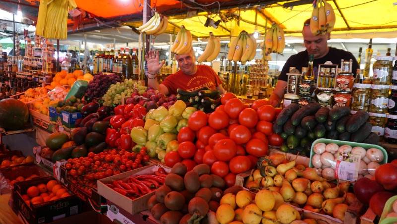 Gradska tržnica u Trogiru