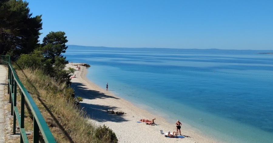 Baška Voda plaže - Oseka