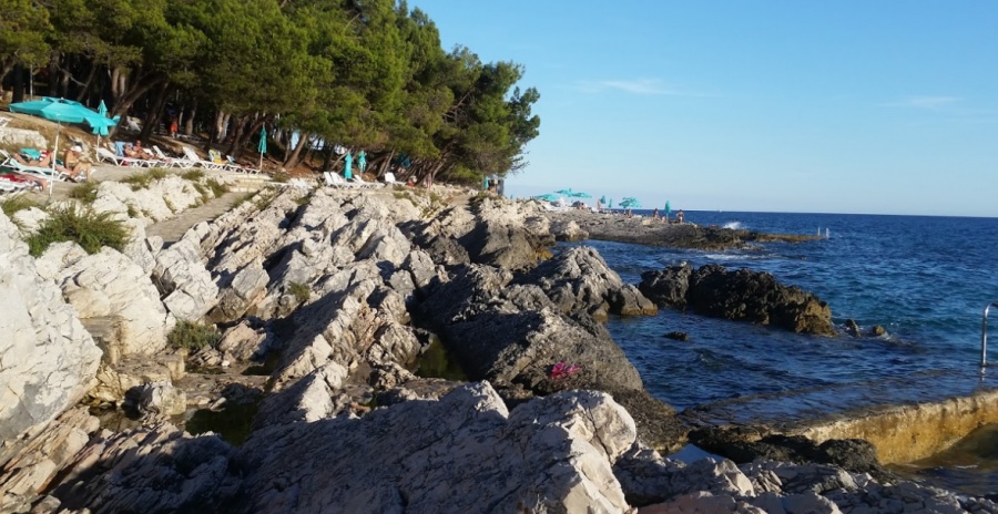 Sunčana Uvala FKK nudistička plaža Mali Lošinj