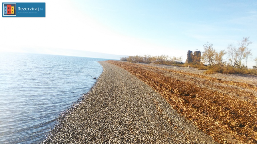 Večka kula Starigrad i Legenda o Kralju Pasoglavu