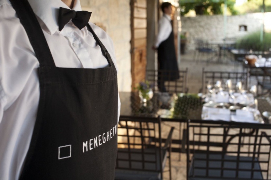 Restoran Meneghetti, restoran i hotel okružen vinogradom i maslinikom