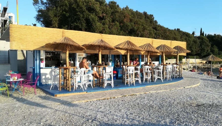 Beach Bar Batana Pula cijene, slike, kontakt, forum komentari