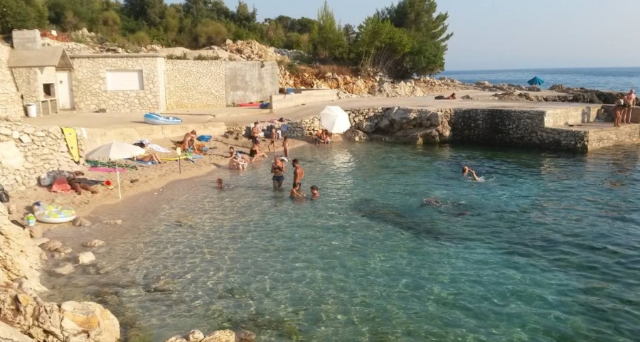 Kamp Paradiso i plaža Ovrata – Pelješac